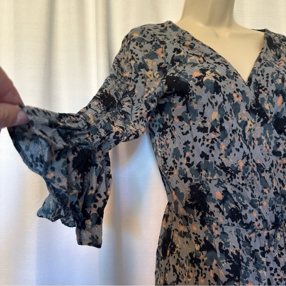 FREE PEOPLE Romper ALL THE RIGHT RUFFLES BLUE Floral Size Small Boho Festival - Picture 3 of 15